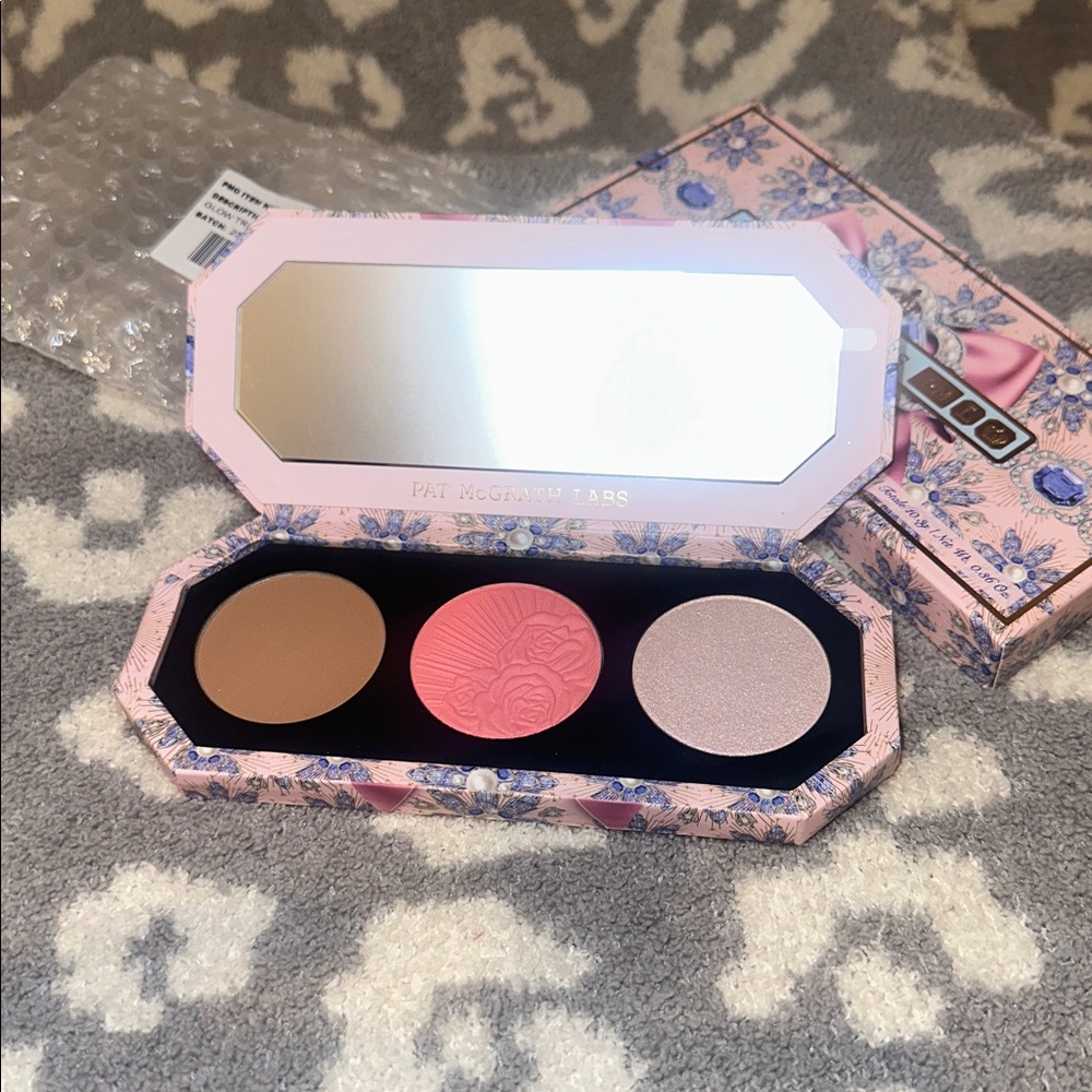 Pat McGrath Divine Blush & Bronze & Glow Trio Fleurever Nude Face Palette 🎨 New - Picture 10 of 17